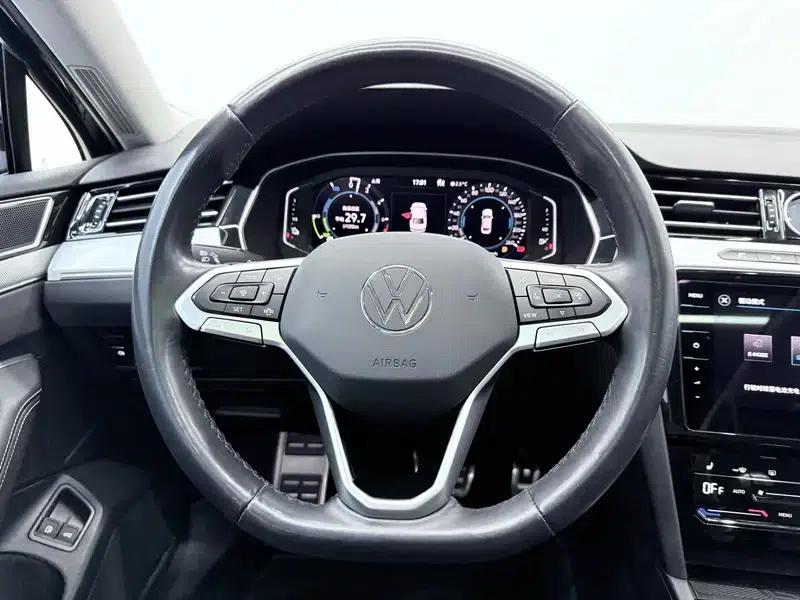 2022 Volkswagen Magotan PHEV Luxury Edition — миниатюра 15