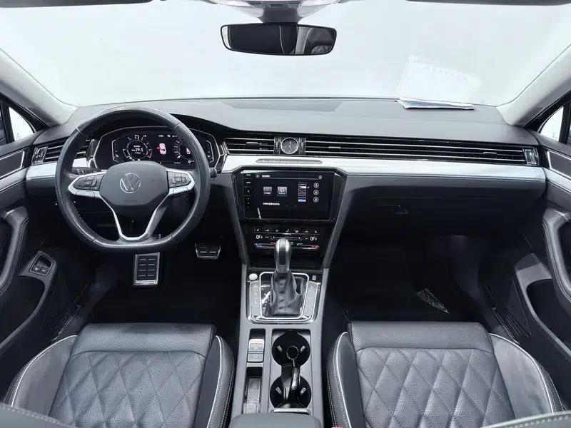 2022 Volkswagen Magotan PHEV Luxury Edition — миниатюра 16