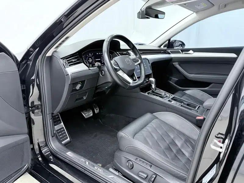 2022 Volkswagen Magotan PHEV Luxury Edition — миниатюра 18