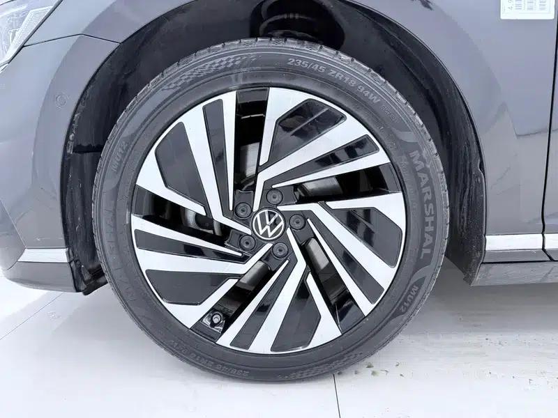 2022 Volkswagen Magotan PHEV Luxury Edition — миниатюра 7