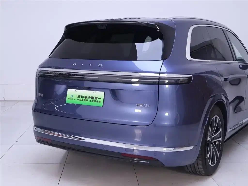 Wenjie M7 2026 Extended Range Ultra 4WD 5-Seater (192-line LiDAR) — миниатюра 7