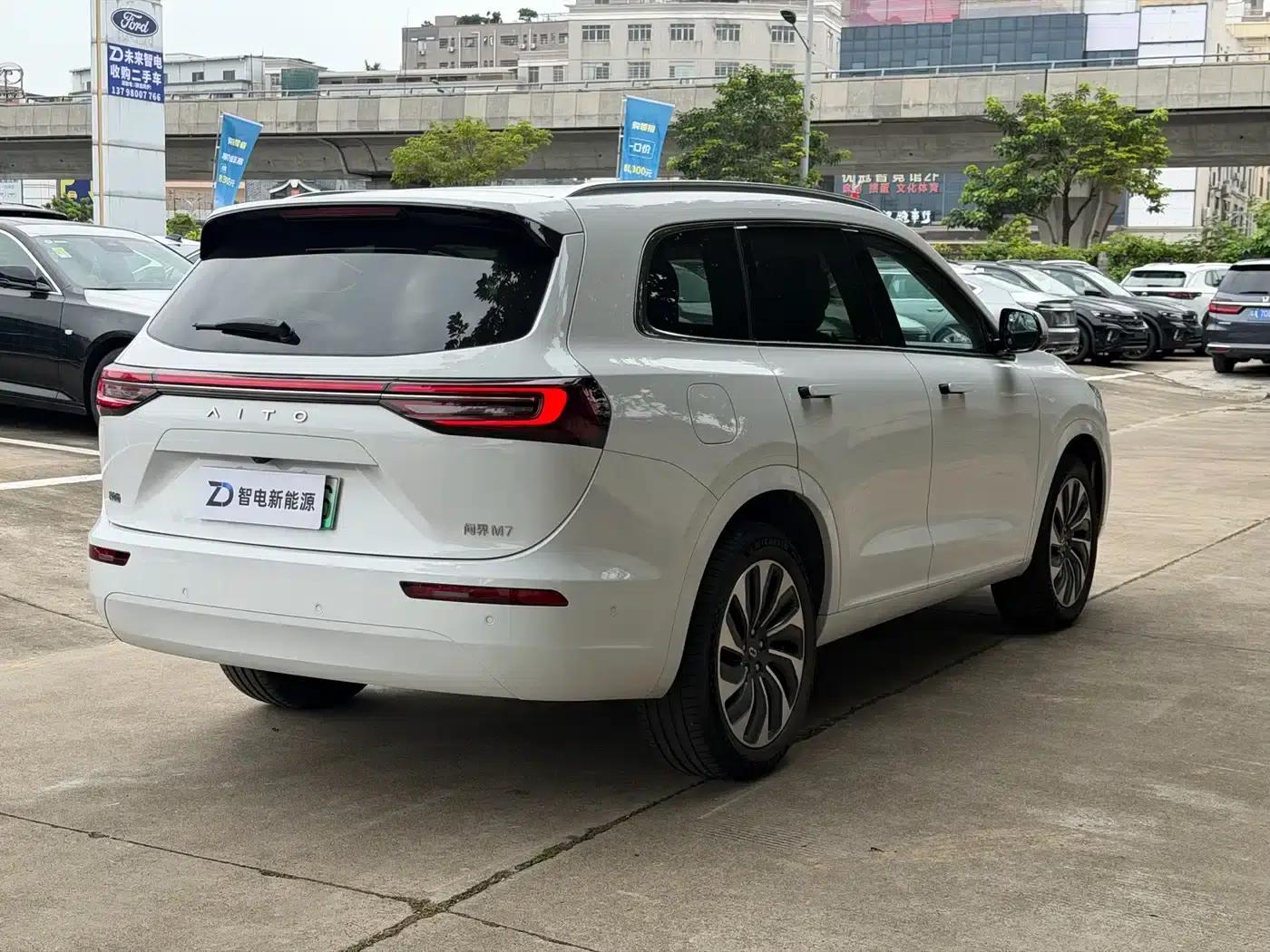 Wenjie M7 2022 1.5T AWD Luxury Edition — миниатюра 18