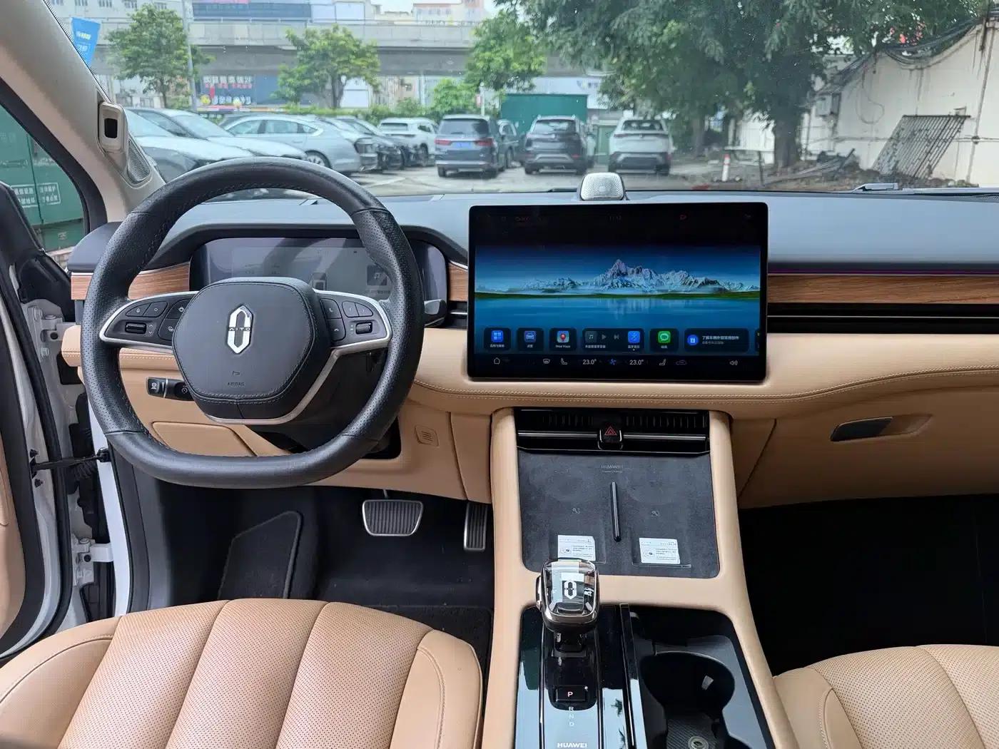 Wenjie M7 2022 1.5T AWD Luxury Edition — миниатюра 26