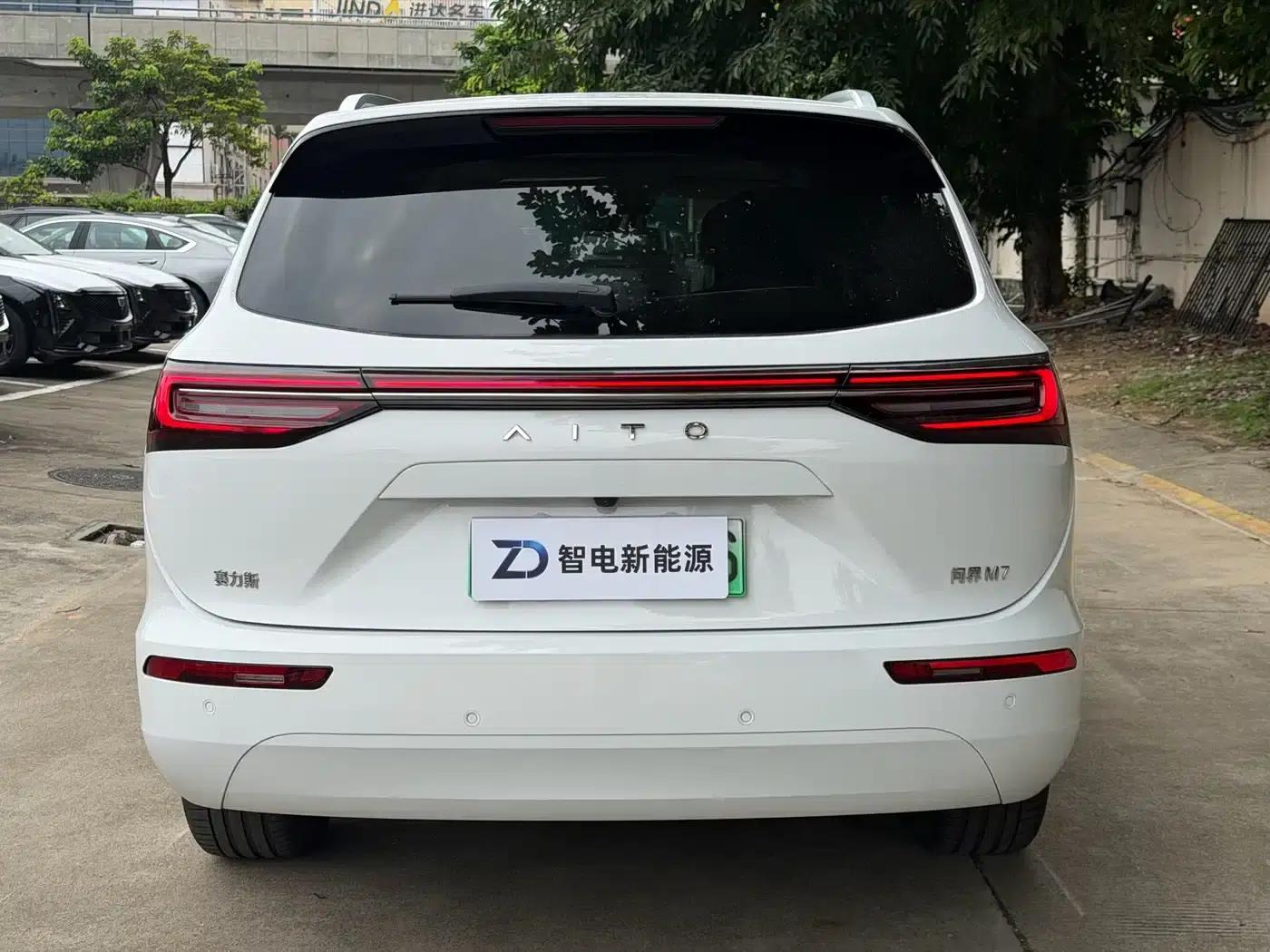 Wenjie M7 2022 1.5T AWD Luxury Edition — миниатюра 35
