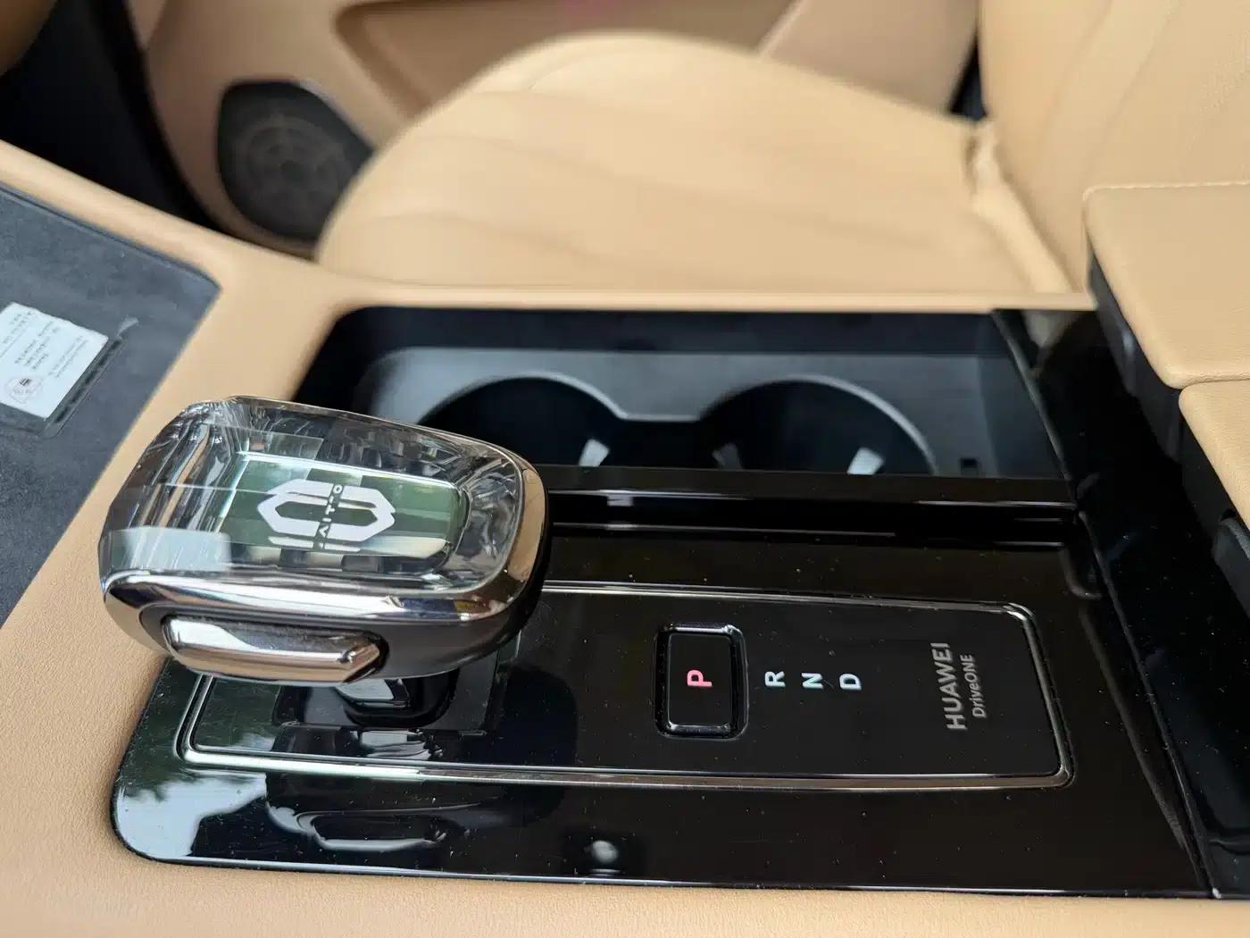 Wenjie M7 2022 1.5T AWD Luxury Edition — миниатюра 10