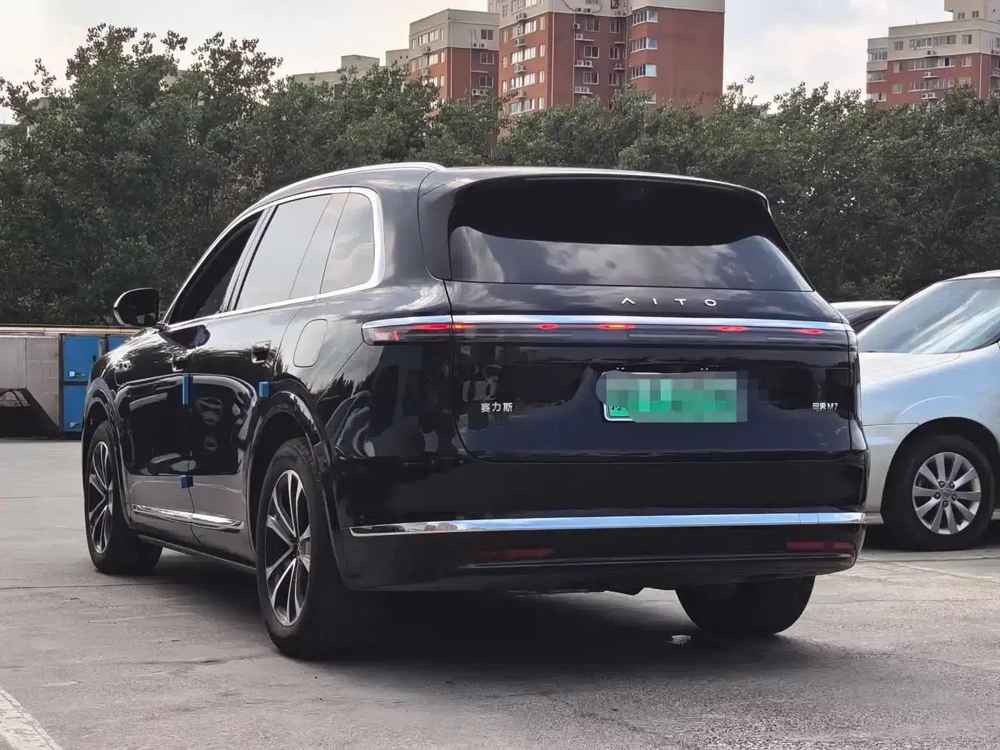 Wenjie M7 2026 Extended Range Max 4WD Version (6 Seats, 192-line LiDAR) — миниатюра 17