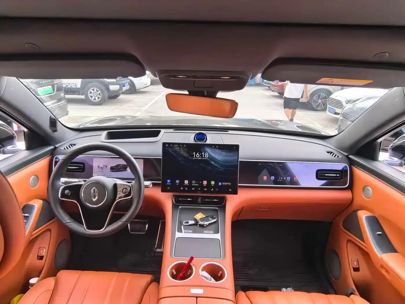 Wenjie M7 2026 Extended Range Max 4WD Version (6 Seats, 192-line LiDAR) — миниатюра 4