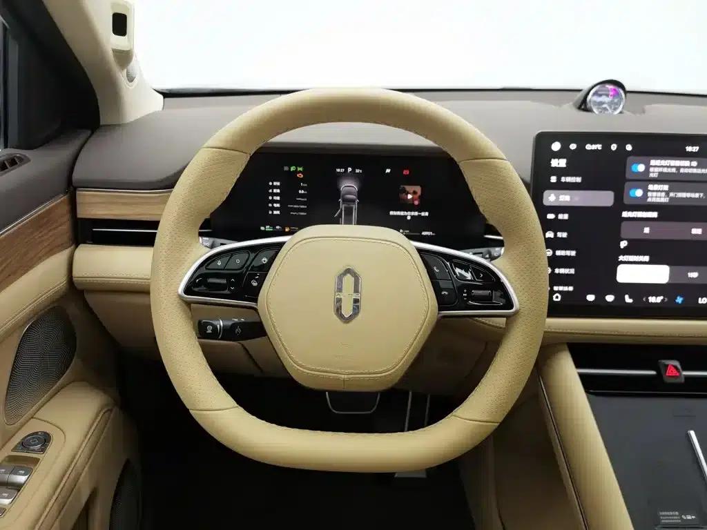 Wenjie M7 2024 1.5T Intelligent Driving 4WD Pro Edition 5-seater — миниатюра 11