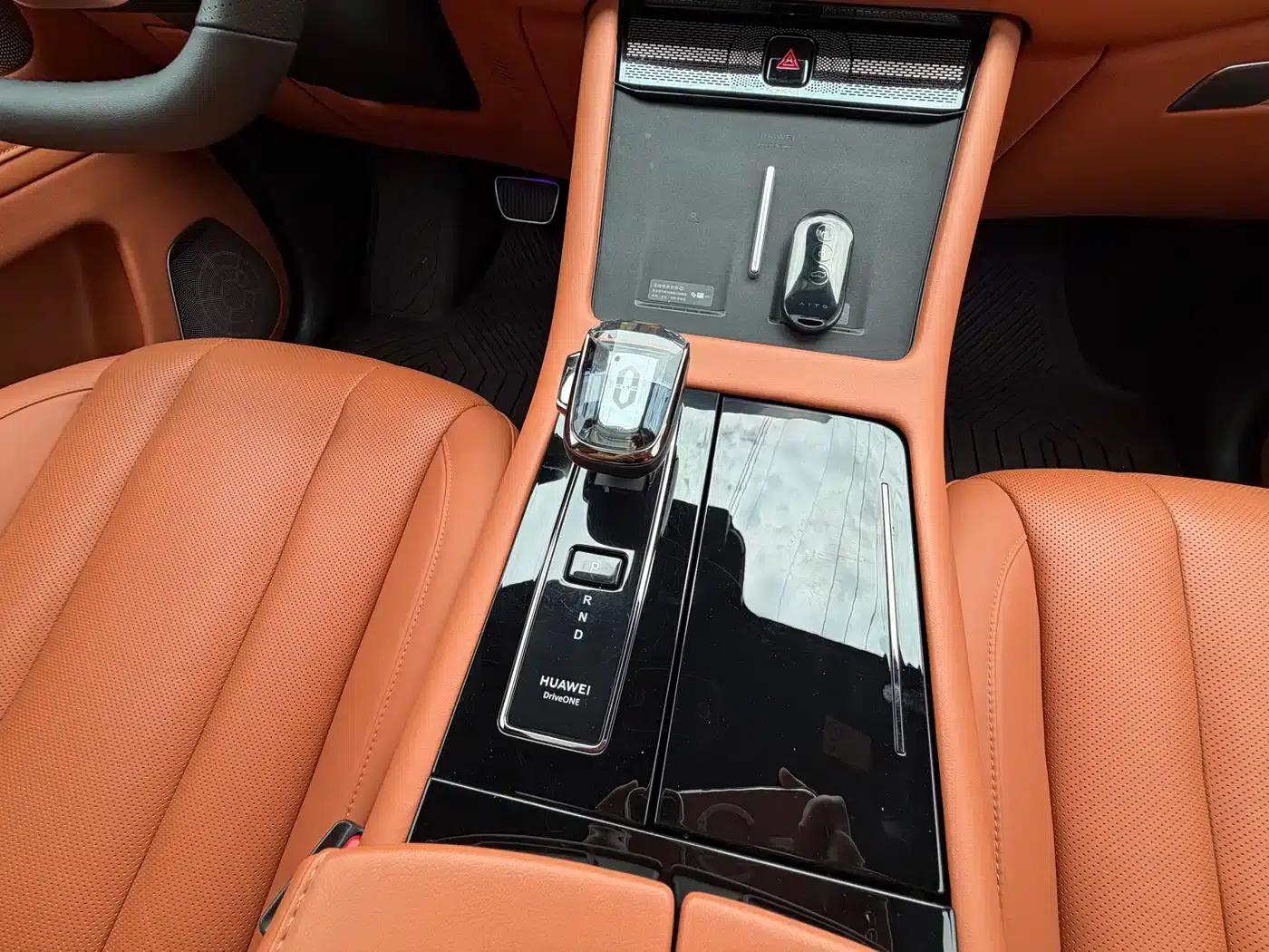 Wenjie M7 2024 1.5T Intelligent Driving 4WD Ultra Edition 5-seater — миниатюра 19