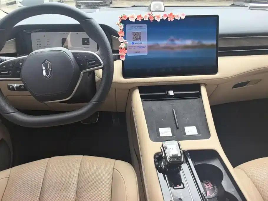 Wenjie M7 2022 1.5T AWD Luxury Edition — миниатюра 12