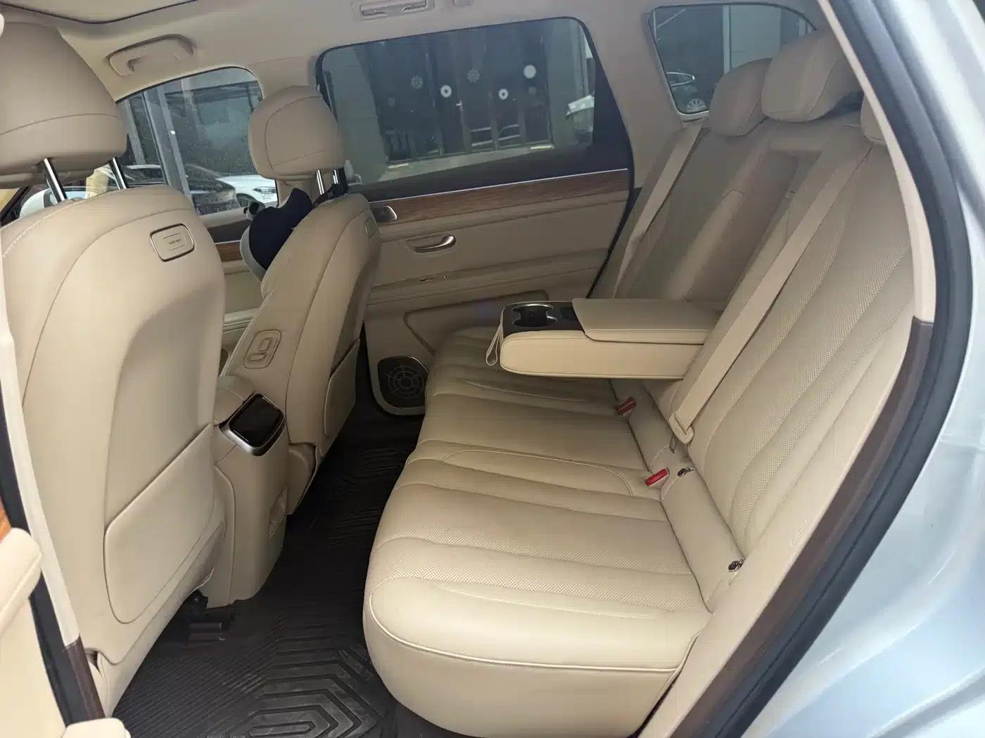 Wenjie M7 2024 1.5T AWD Plus Edition 5-seater — миниатюра 5
