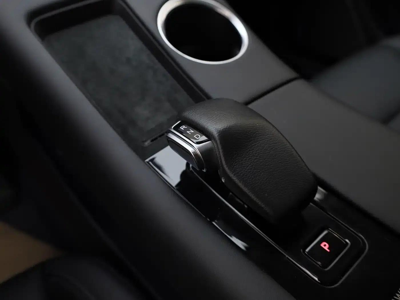Wenjie M5 2022 Extended Range AWD Performance Edition — миниатюра 17