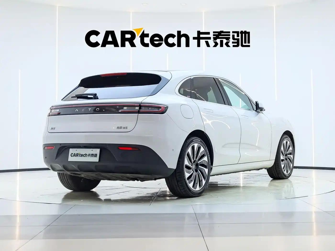 Wenjie M5 2022 Extended Range AWD Performance Edition — миниатюра 4