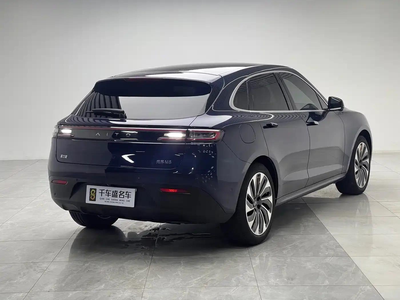 Wenjie M5 2022 Extended Range 4WD Flagship Edition — миниатюра 6