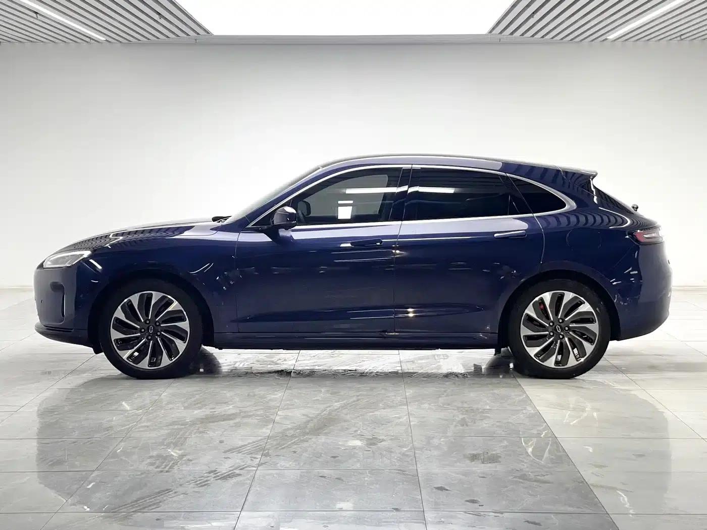 Wenjie M5 2022 Extended Range 4WD Flagship Edition — миниатюра 7