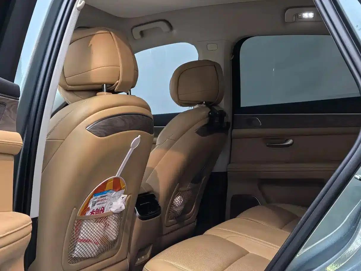 Wenjie M5 2022 Extended Range 4WD Ultimate Edition — миниатюра 14