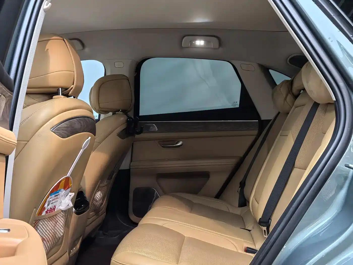 Wenjie M5 2022 Extended Range 4WD Ultimate Edition — миниатюра 15