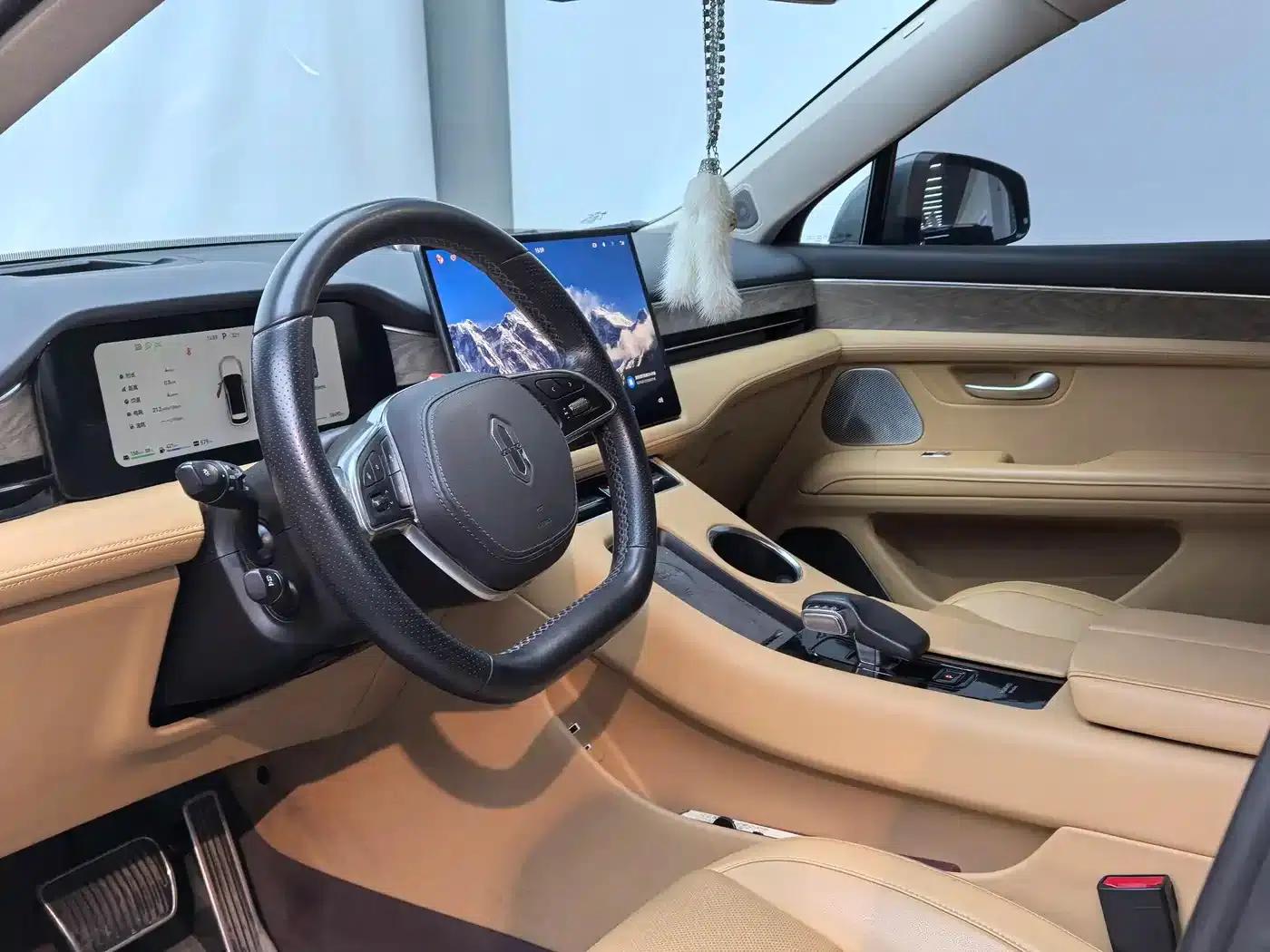 Wenjie M5 2022 Extended Range 4WD Ultimate Edition — миниатюра 6