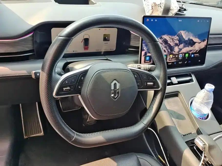 Wenjie M5 2022 Extended Range 4WD Flagship Edition — миниатюра 15