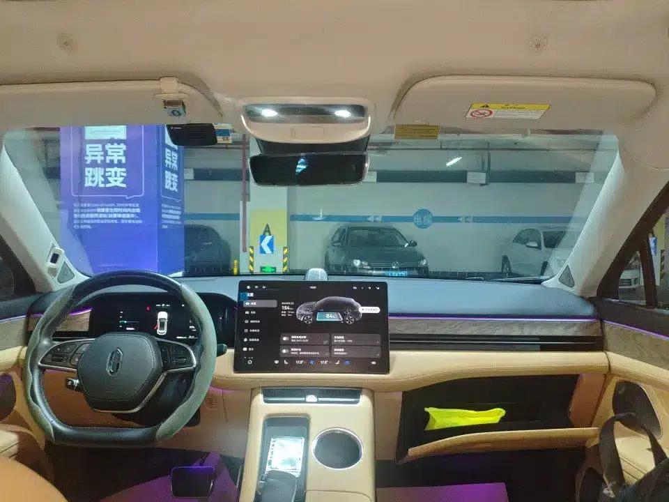 Wenjie M5 2022 Extended Range 4WD Flagship Edition — миниатюра 3