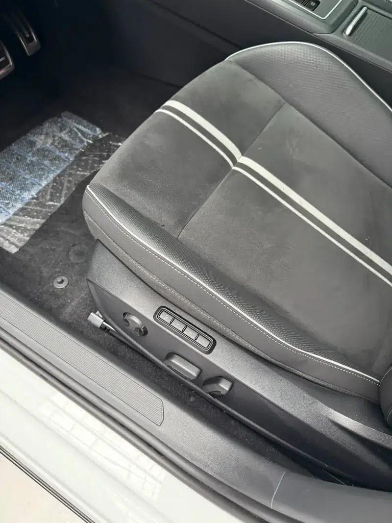 2022 Golf 280TSI DSG R-Line — миниатюра 10