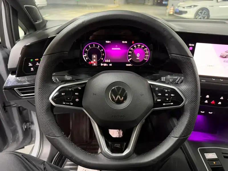 2023 Golf 280TSI DSG R-Line — миниатюра 11