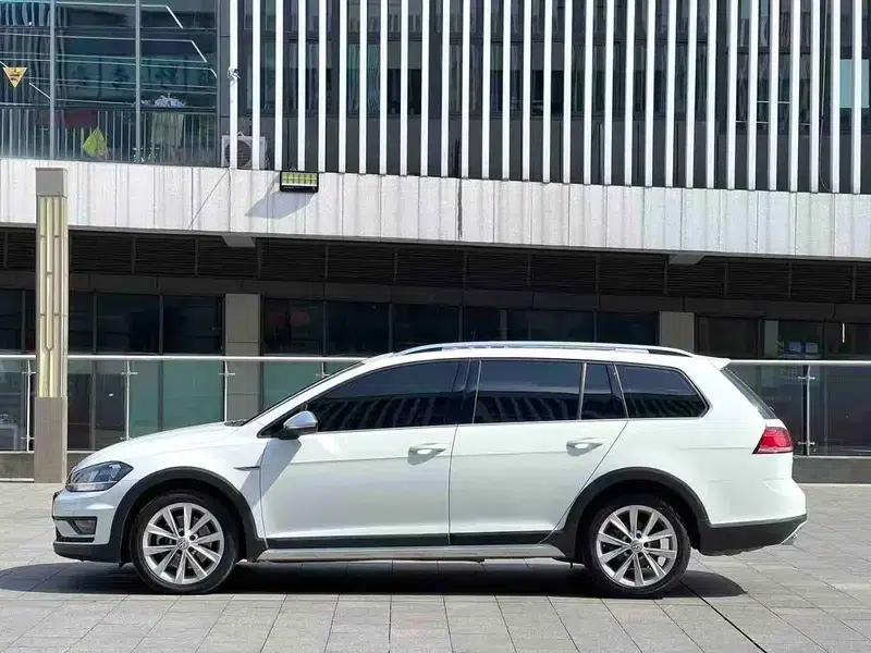 2019 Golf (Imported) 1.8TSI Touring Edition — миниатюра 3