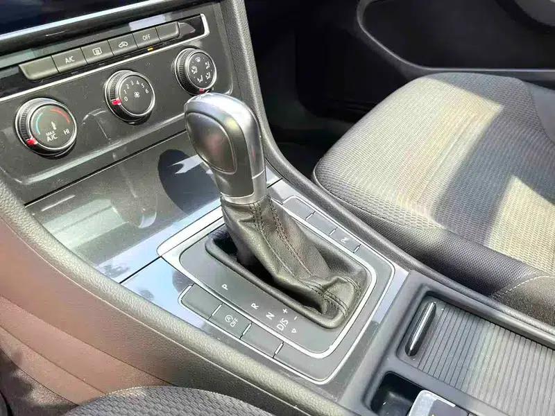 2019 Golf (Imported) 1.8TSI Touring Edition — миниатюра 7