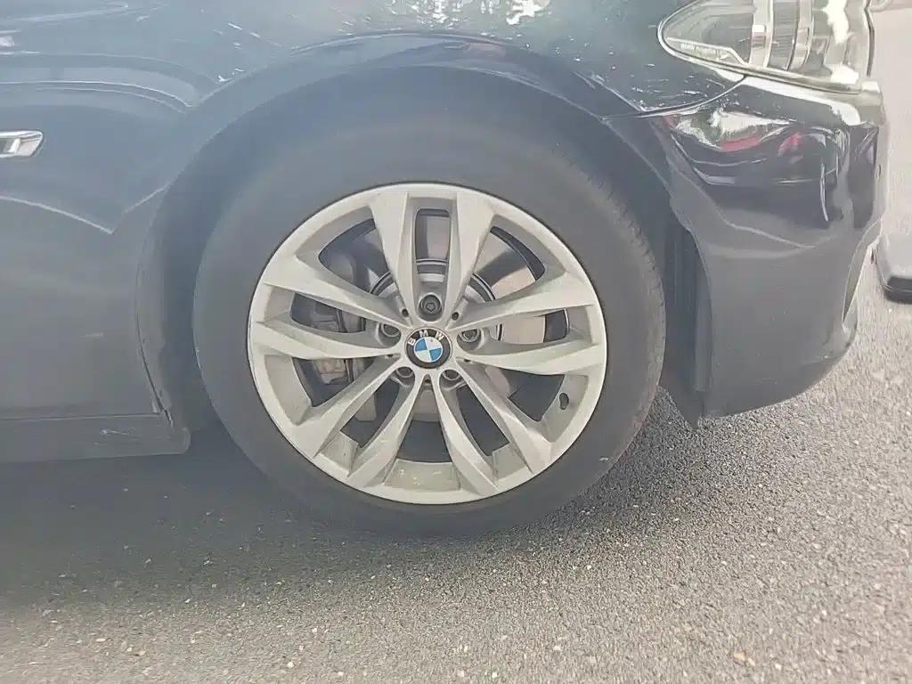 BMW 5 Series 2015 535Li Leading Edition — миниатюра 26