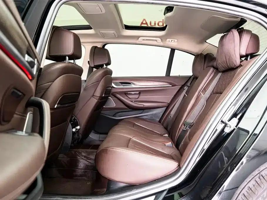 BMW 5 Series 2022 Facelift 530Li Luxury Package — миниатюра 12