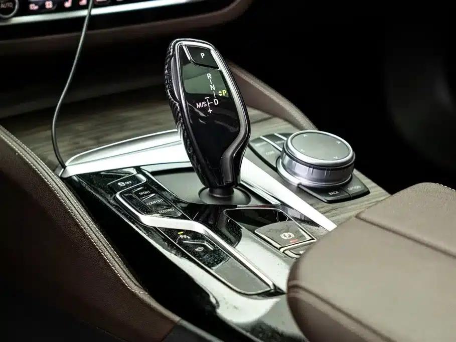 BMW 5 Series 2022 Facelift 530Li Luxury Package — миниатюра 15