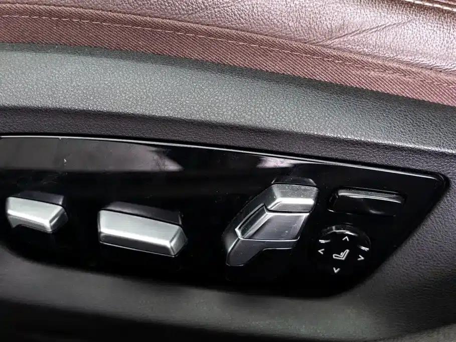 BMW 5 Series 2022 Facelift 530Li Luxury Package — миниатюра 20