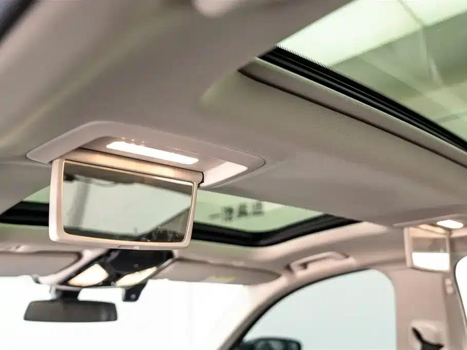 BMW 5 Series 2022 Facelift 530Li Luxury Package — миниатюра 22