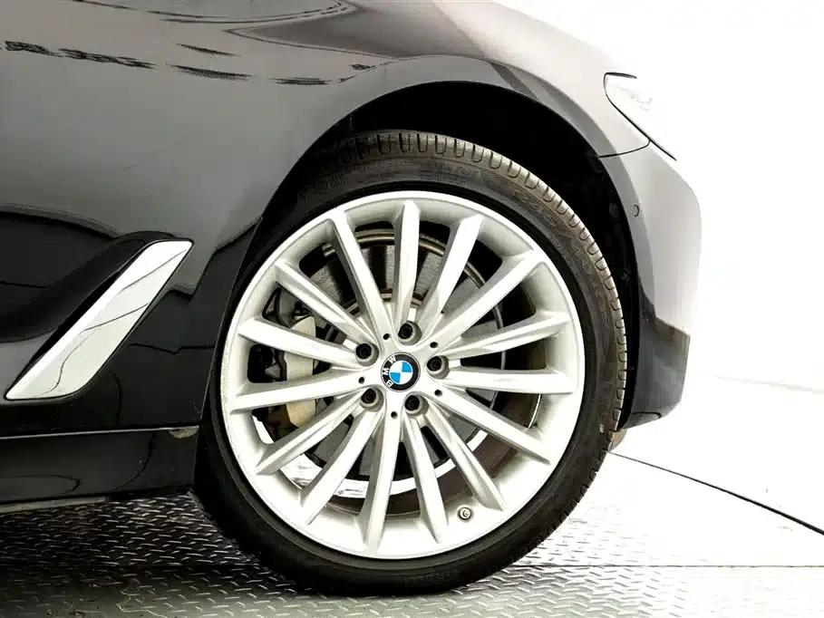 BMW 5 Series 2022 Facelift 530Li Luxury Package — миниатюра 25