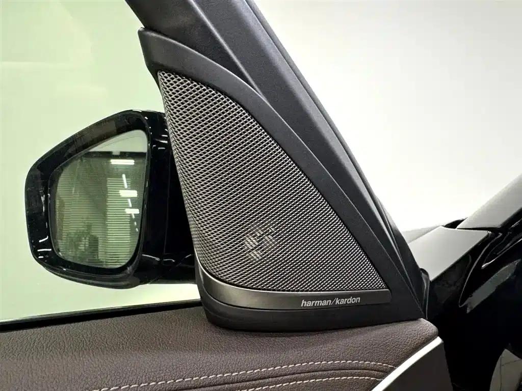 2021 BMW 5 Series Facelift 530Li Luxury M Sport Package — миниатюра 17