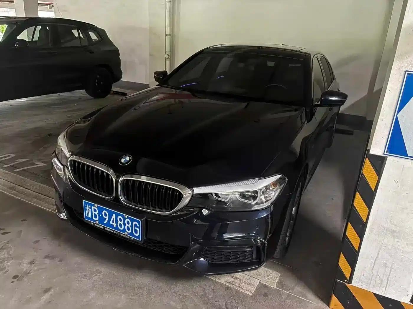 2019 BMW 5 Series 525Li M Sport Package — миниатюра 1
