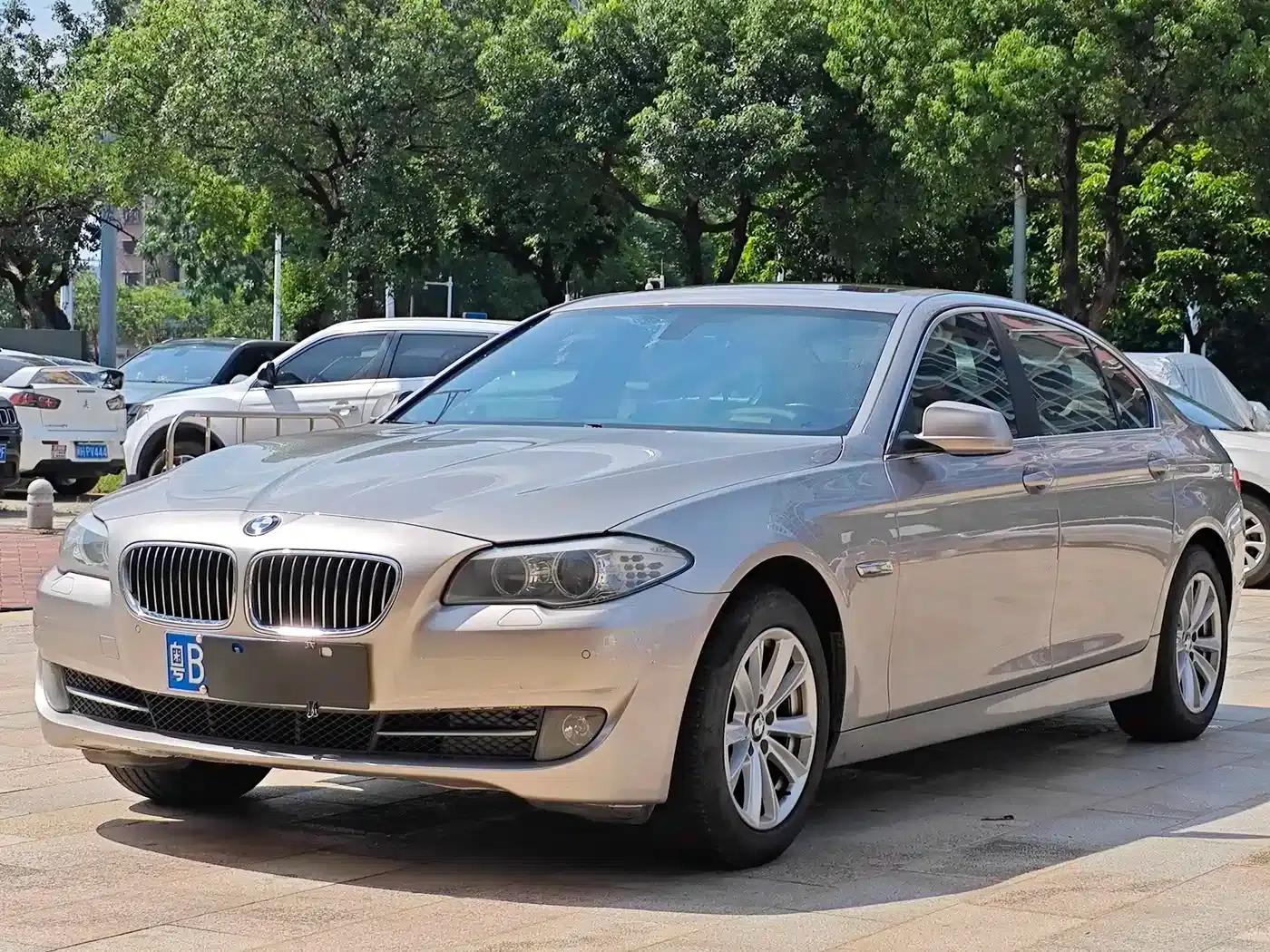 BMW 5 Series 2013 525Li Luxury — миниатюра 1