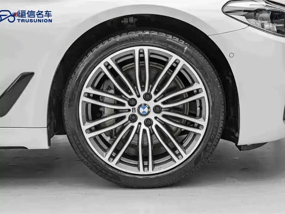 2018 BMW 5 Series 530Li Luxury M Sport Package — миниатюра 11