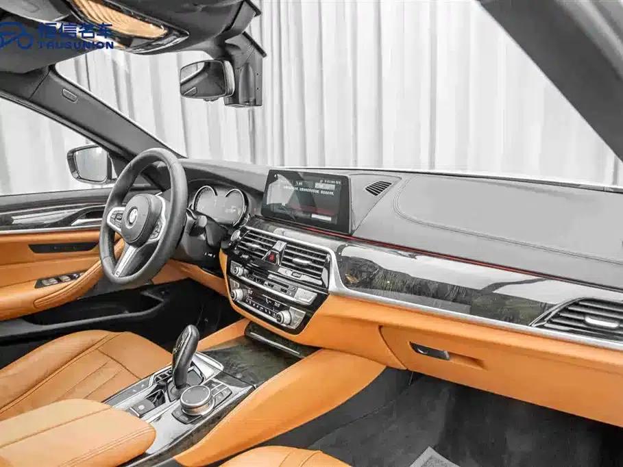 2018 BMW 5 Series 530Li Luxury M Sport Package — миниатюра 14