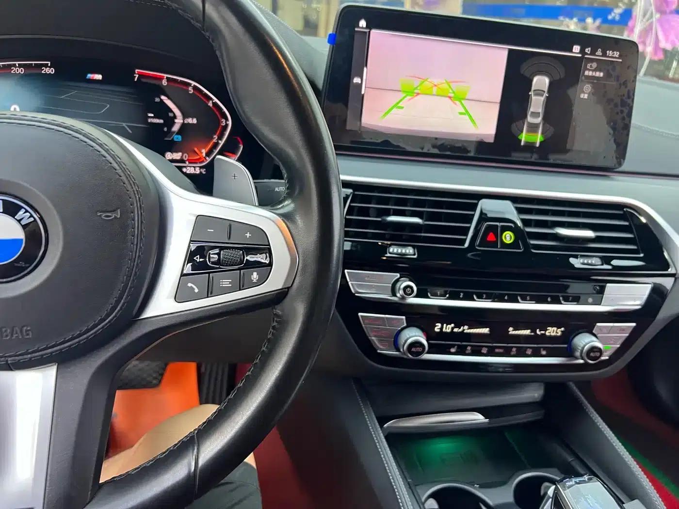 2021 BMW 5 Series 530Li Leading Edition M Sport Package — миниатюра 7
