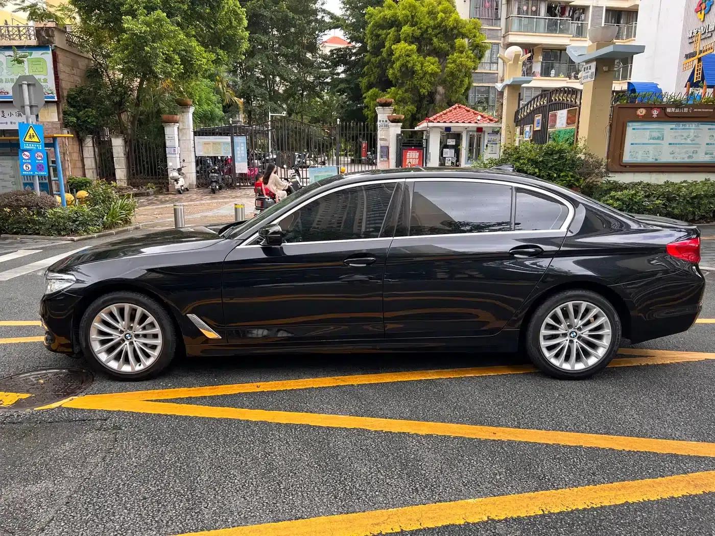 2020 BMW 5 Series 530Li xDrive M Sport Package — миниатюра 15