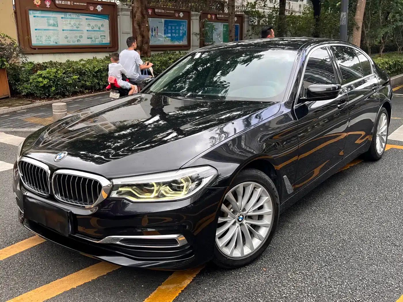2020 BMW 5 Series 530Li xDrive M Sport Package — миниатюра 17