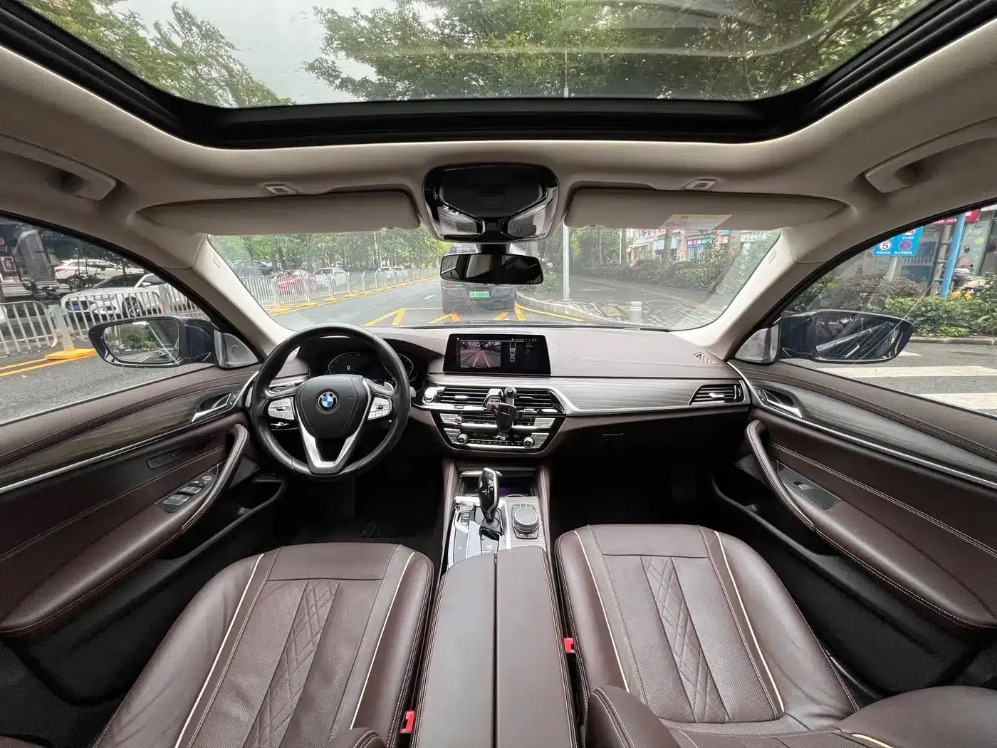 2020 BMW 5 Series 530Li xDrive M Sport Package — миниатюра 8