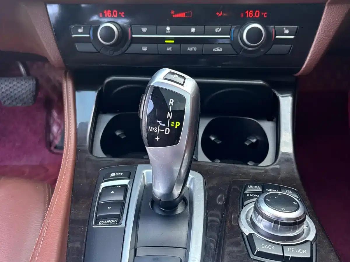 2014 BMW 5 Series 525Li Leading Edition — миниатюра 7
