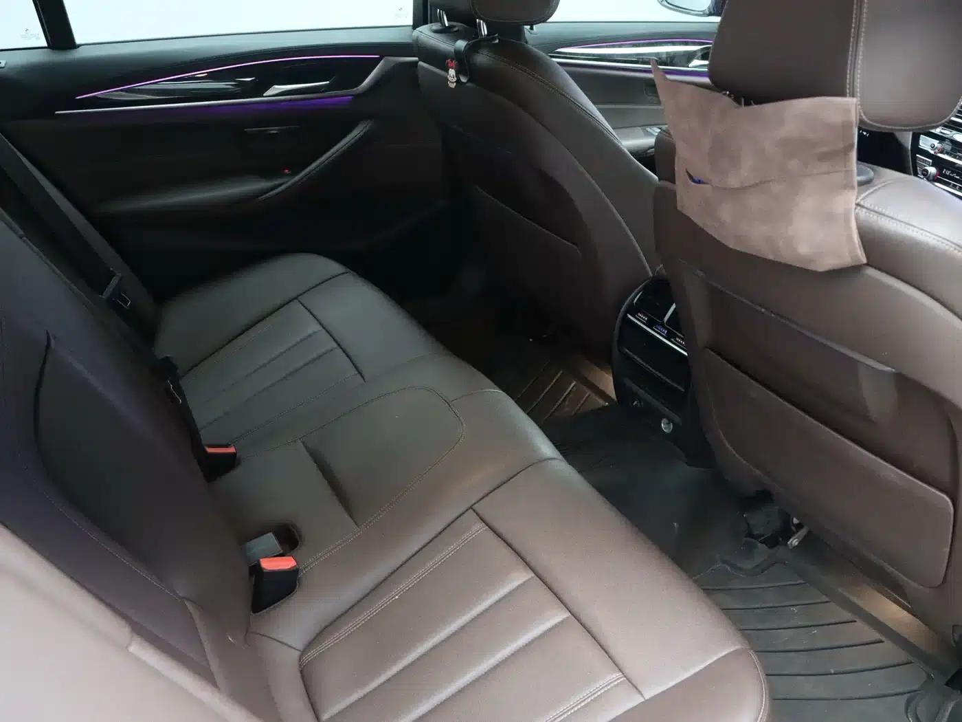 2019 BMW 5 Series 525Li M Sport Package — миниатюра 13