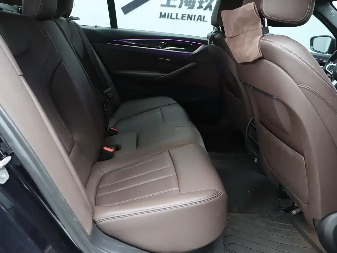 2019 BMW 5 Series 525Li M Sport Package — миниатюра 14