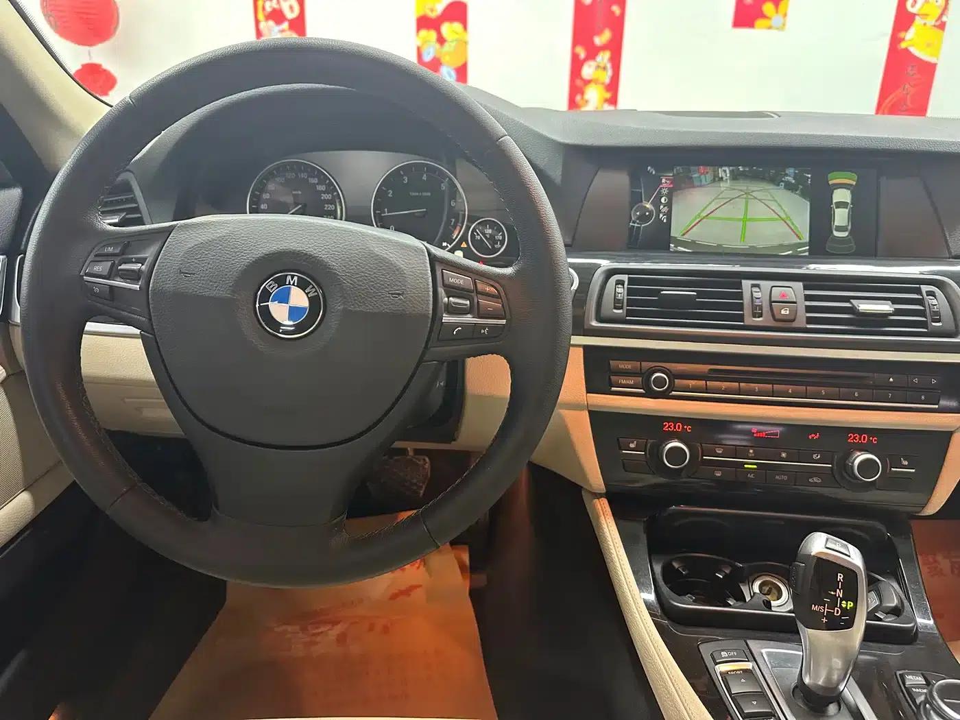 BMW 5 Series 2013 525Li Luxury — миниатюра 11