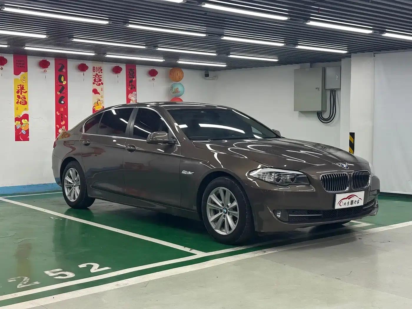 BMW 5 Series 2013 525Li Luxury — миниатюра 3