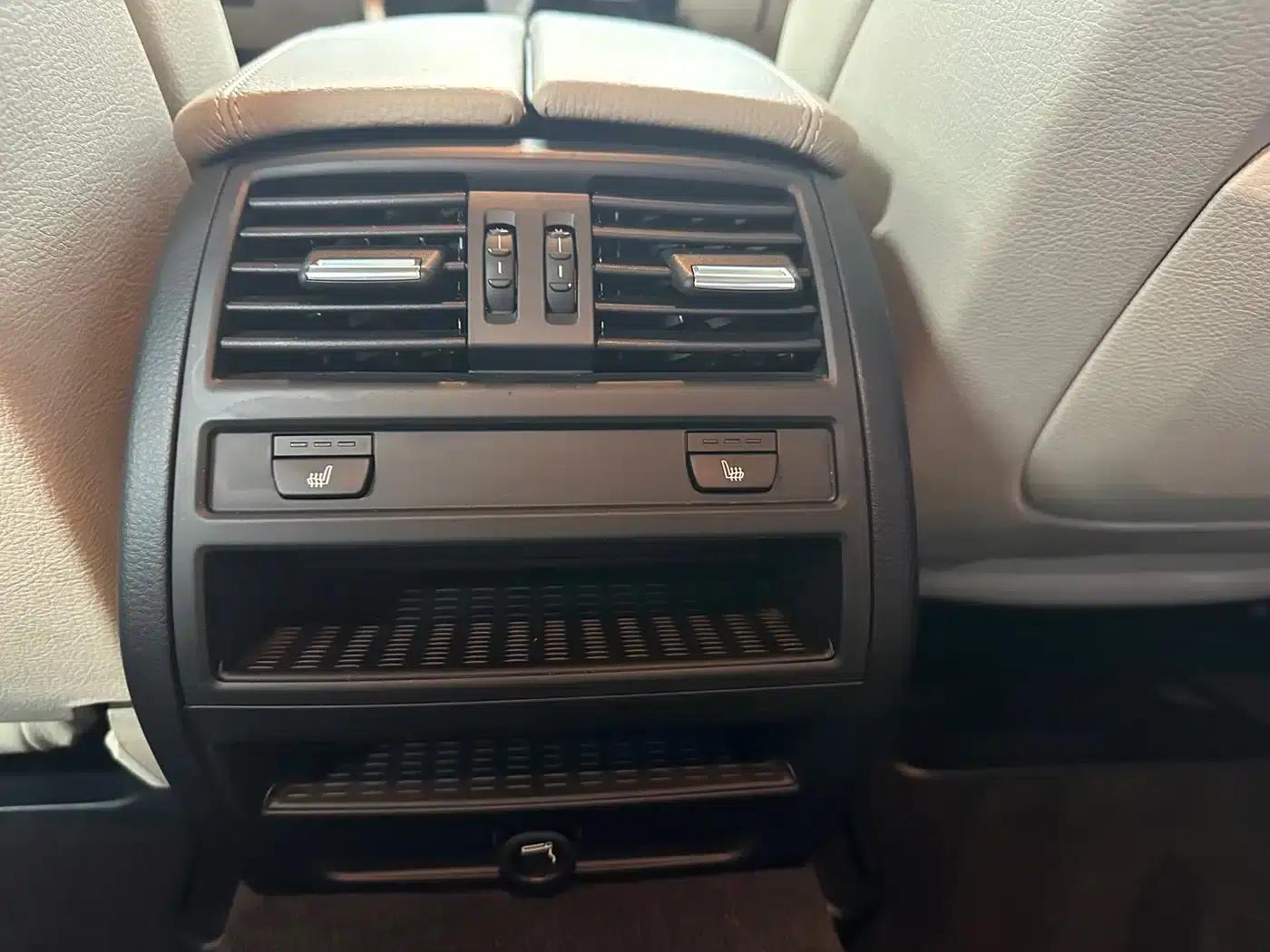BMW 5 Series 2013 525Li Luxury — миниатюра 21