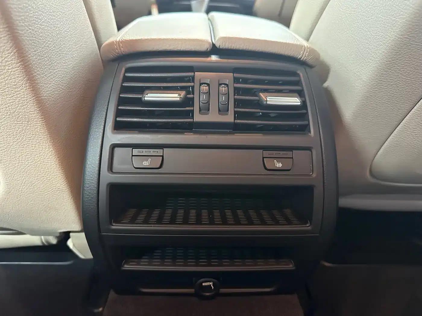 BMW 5 Series 2013 525Li Luxury — миниатюра 22